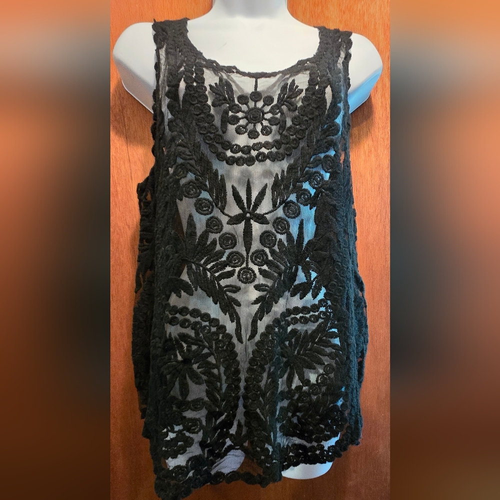 Anthropologie Beautiful Black Lace Floral Sheer Top SzM - Picture 2 of 8